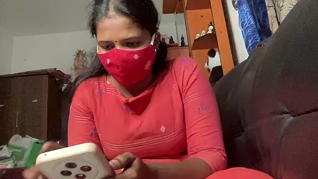 Tamil Sanjana  online show from January 9, 7:59 pm