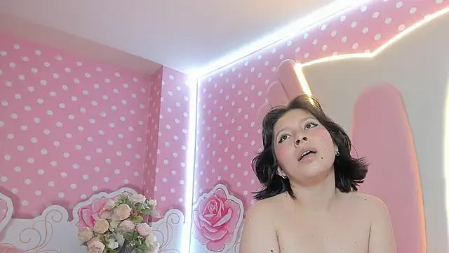 Snapshot of Lily_Martinez chatting on February 25, 12:25 am Lily Martinez online show from February 25, 12:25 am