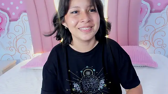 Snapshot of Lily_Martinez chatting on March 22, 8:29 am Lily Martinez online show from March 22, 8:29 am