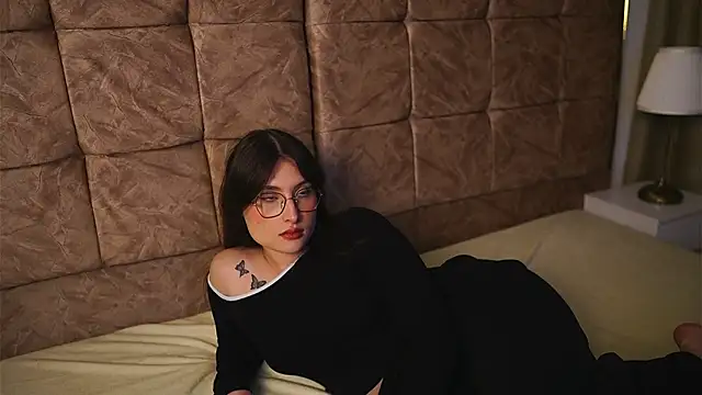 Snapshot of Daisha_Riley chatting on March 17, 3:55 am Daisha Riley online show from March 17, 3:55 am