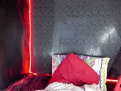 katizaldana online show from February 26, 3:21 am