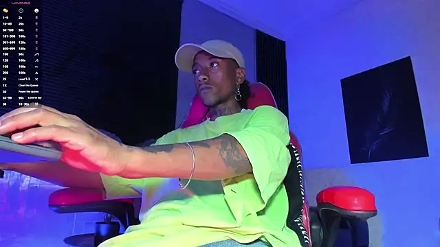 JhonyMiller  online show from October 29, 7:48 pm