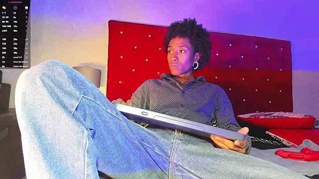 JhonyMiller  online show from December 20, 7:32 pm