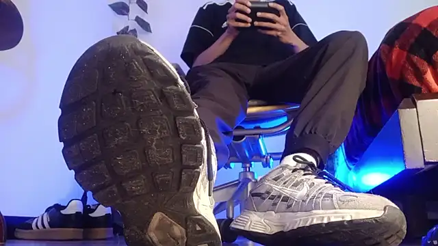 Snapshot of codysmith chatting on October 23, 1:10 pm codysmith online show from October 23, 1:10 pm