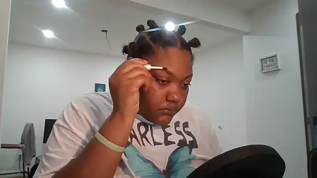 Snapshot of Kbaby337 chatting on December 4, 12:20 am Kbaby337 online show from December 4, 12:20 am