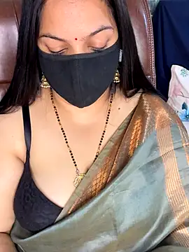 FlatVincy4 online show from November 24, 3:34 pm