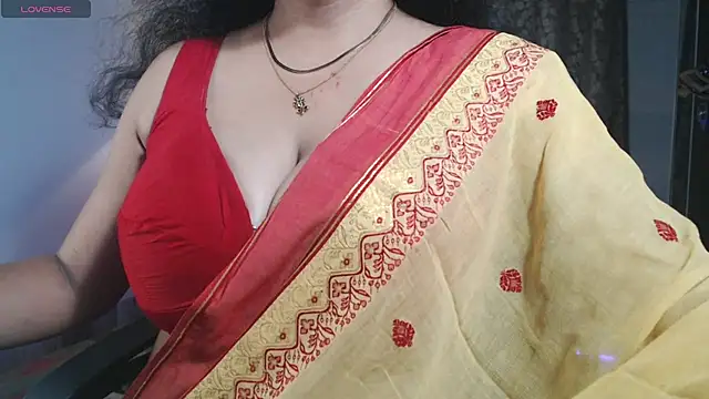 hot menka online show from May 26, 5:42 pm