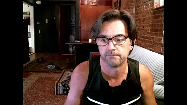 Johnny Bottoms online show from November 19, 10:54 pm