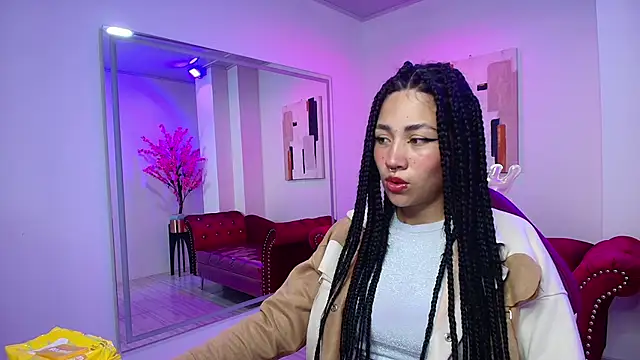 Leia queens online show from January 14, 11:10 am