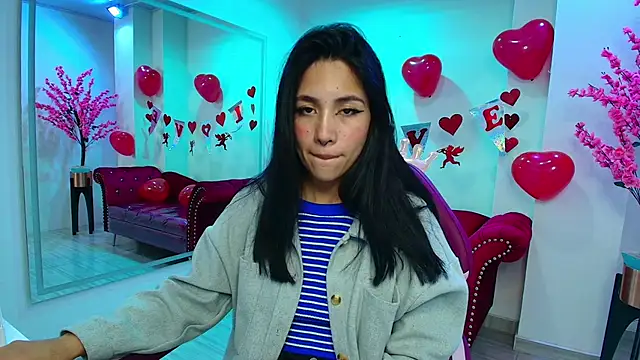 Leia queens online show from February 14, 2:23 pm