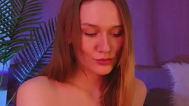 Hina  Derry online show from January 13, 4:30 pm