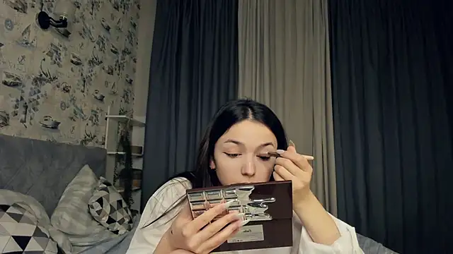 LilianGrindle online show from January 21, 6:12 pm