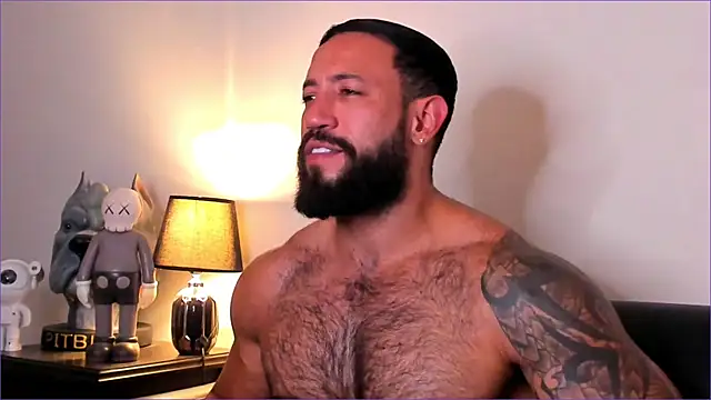 Snapshot of BradLeon_ chatting on November 23, 9:31 am BradLeon online show from November 23, 9:31 am