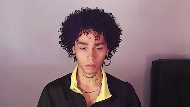 Snapshot of seven7xis chatting on January 23, 6:35 pm seven7xis online show from January 23, 6:35 pm