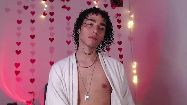 Snapshot of seven7xis chatting on February 9, 6:22 am seven7xis online show from February 9, 6:22 am