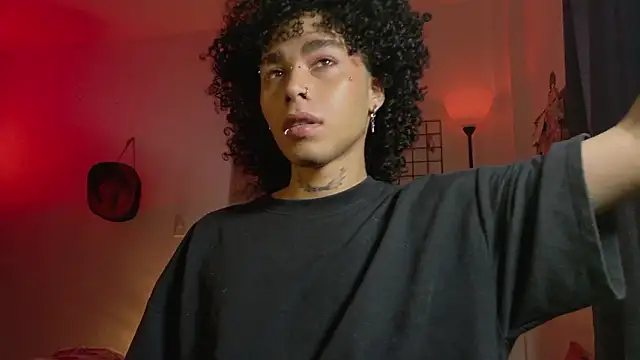 Snapshot of seven7xis chatting on March 1, 8:22 pm seven7xis online show from March 1, 8:22 pm