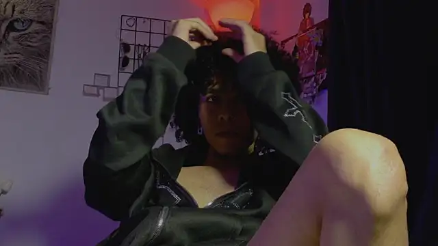 Snapshot of seven7xis chatting on March 28, 1:49 am seven7xis online show from March 28, 1:49 am