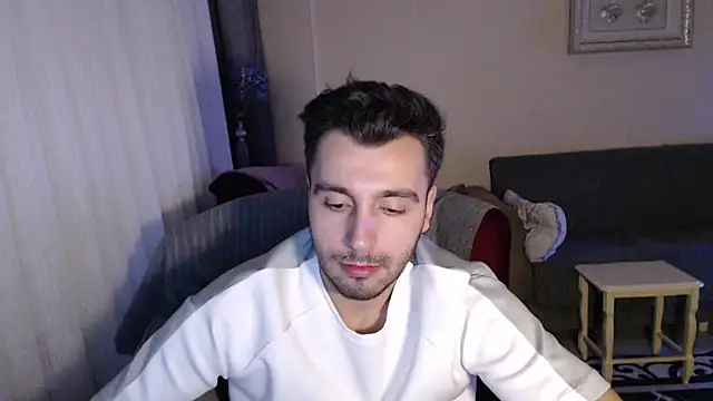 handsomeee04 online show from September 22, 2:35 am