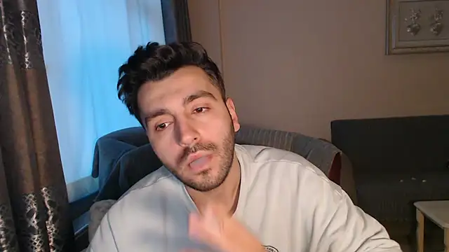 handsomeee04 online show from November 11, 2:39 pm