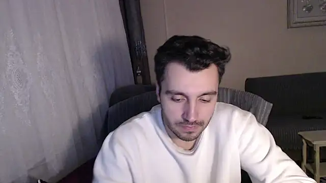 handsomeee04 online show from November 28, 10:12 pm