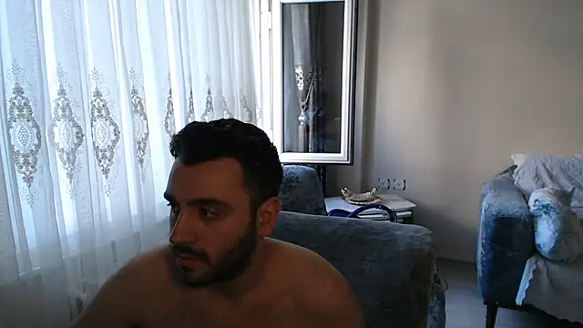 handsomeee04 online show from June 23, 4:05 pm