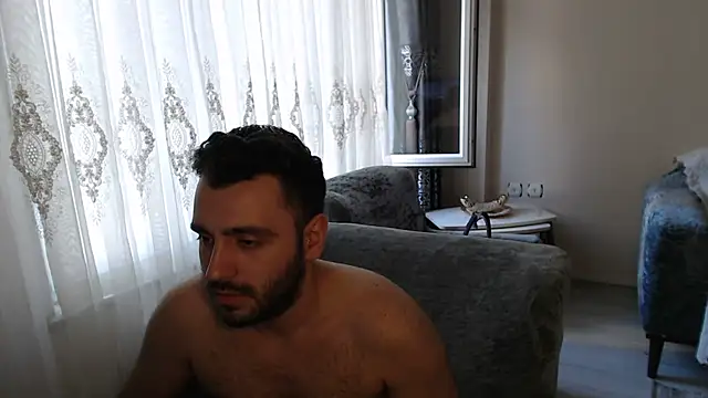 handsomeee04 online show from June 24, 4:11 am