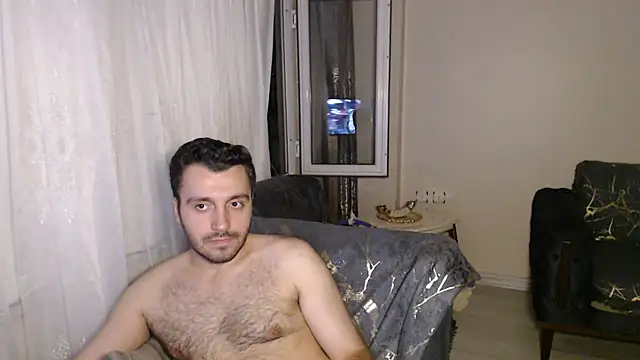 handsomeee04 online show from July 17, 12:06 am