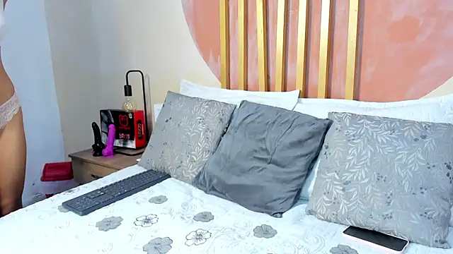 Nicole Angels  online show from July 28, 8:45 pm