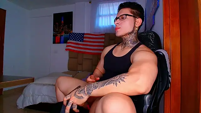 DennisWalkerr online show from October 30, 9:37 pm