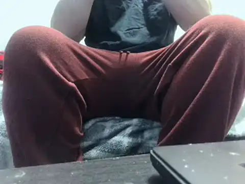 party51502 online show from February 26, 6:54 pm