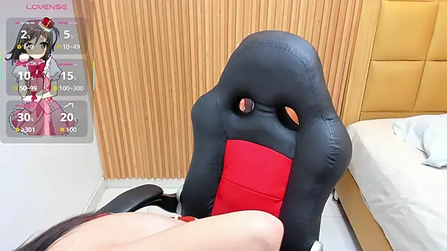 Snapshot of LOLAMAXI chatting on November 7, 3:28 am LOLAMAXI online show from November 7, 3:28 am