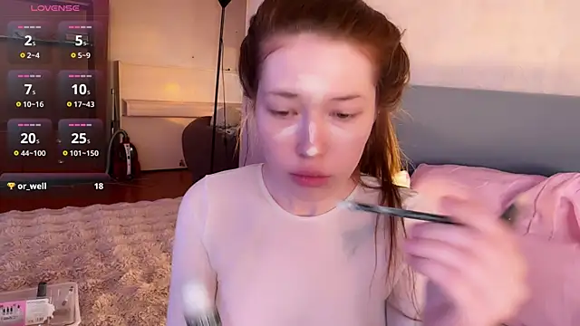 eva varnerr online show from July 25, 2:20 am