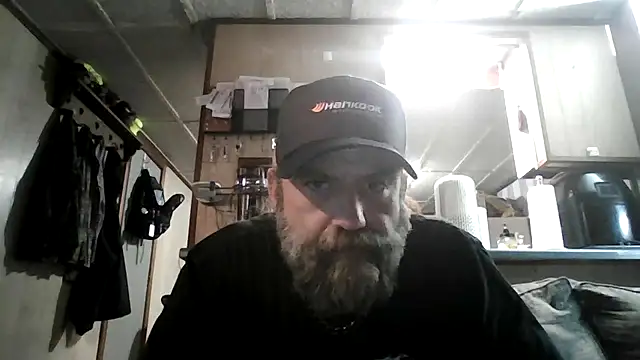 zaneporter46 online show from May 4, 5:03 am