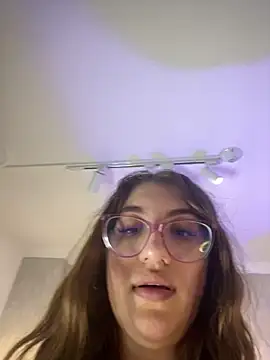 samy xoxox online show from December 30, 9:05 am