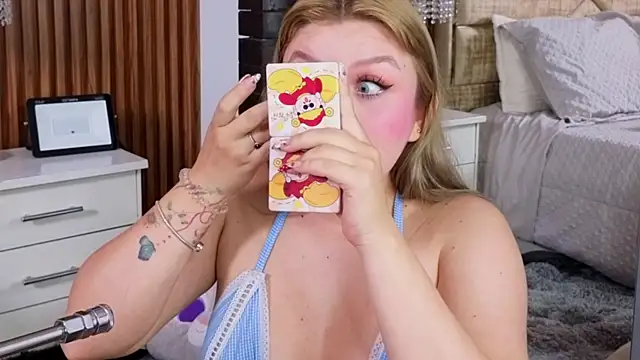 LolaAngellx online show from July 20, 9:06 pm