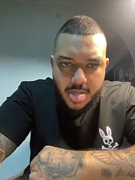 El Titan1998 online show from December 21, 12:12 pm