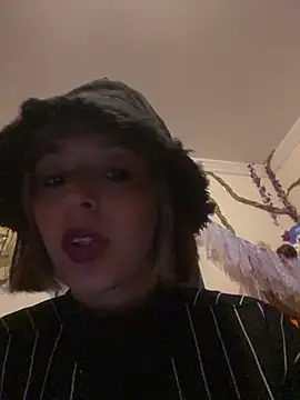 BlueStoneX online show from June 6, 11:48 am