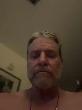 Snapshot of Jefloves68 chatting on October 27, 5:55 am Jefloves68 online show from October 27, 5:55 am