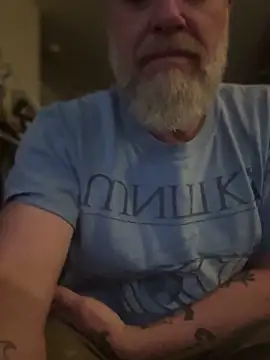 Snapshot of Jefloves68 chatting on March 13, 2:40 am Jefloves68 online show from March 13, 2:40 am