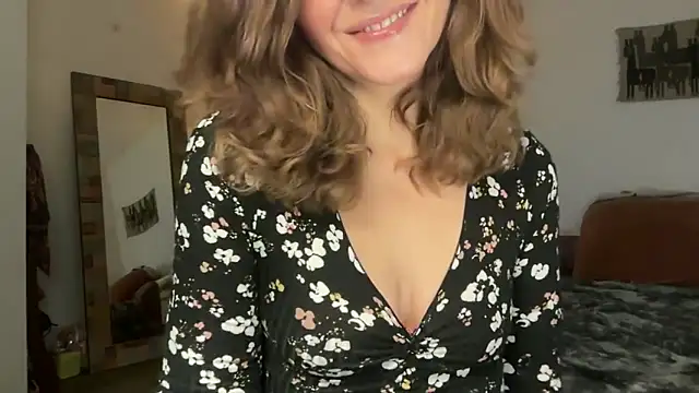 Snapshot of leahsparkles chatting on November 30, 1:15 pm leahsparkles online show from November 30, 1:15 pm