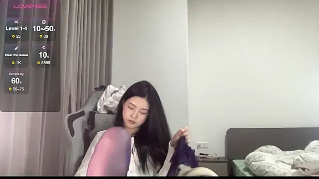 qiaoyi-666 online show from January 21, 7:15 am