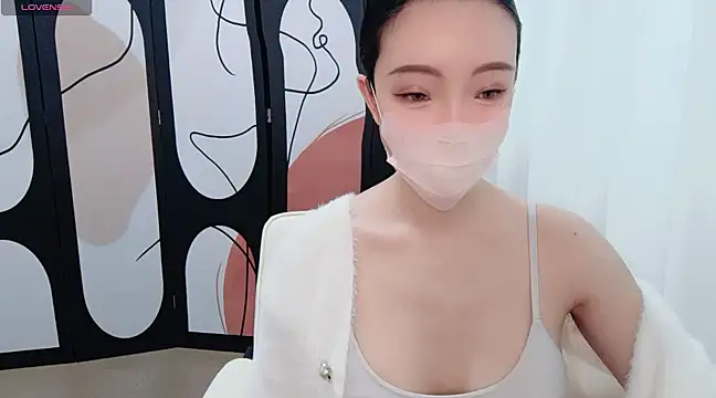 Snapshot of Lucky-kaka999 chatting on December 25, 2:46 am Lucky-kaka999 online show from December 25, 2:46 am