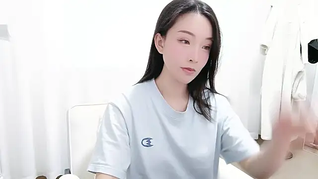 Snapshot of Lucky-kaka999 chatting on December 1, 3:00 am Lucky-kaka999 online show from December 1, 3:00 am