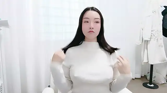 Snapshot of Lucky-kaka999 chatting on December 3, 1:35 am Lucky-kaka999 online show from December 3, 1:35 am