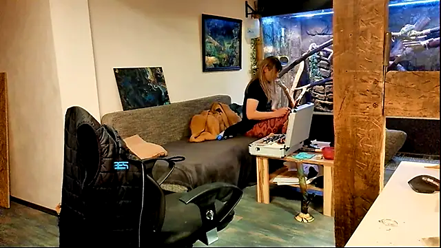 DYasmin69 online show from October 9, 6:39 pm