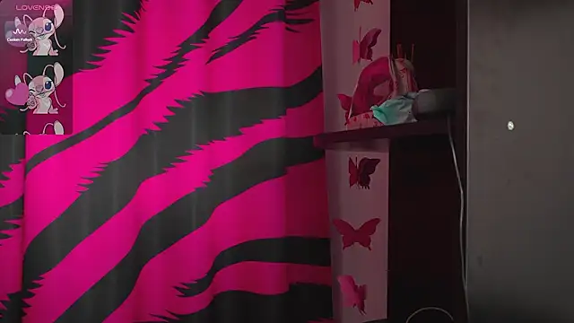 Snapshot of Vasya_Sylvia chatting on November 7, 6:46 am Vasya Sylvia online show from November 7, 6:46 am