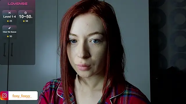 Cuteroxyfoxy online show from December 23, 4:44 am