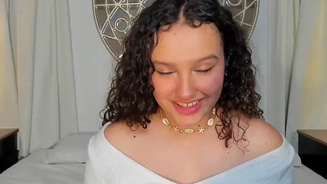 LucyLovelyy online show from January 4, 10:24 pm