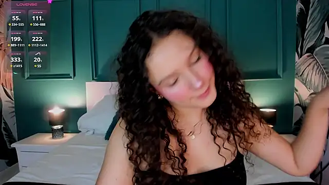 LucyLovelyy online show from January 16, 7:10 pm