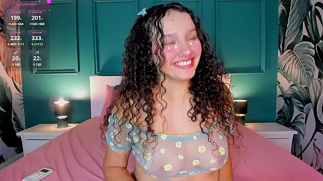 LucyLovelyy online show from January 25, 2:04 am